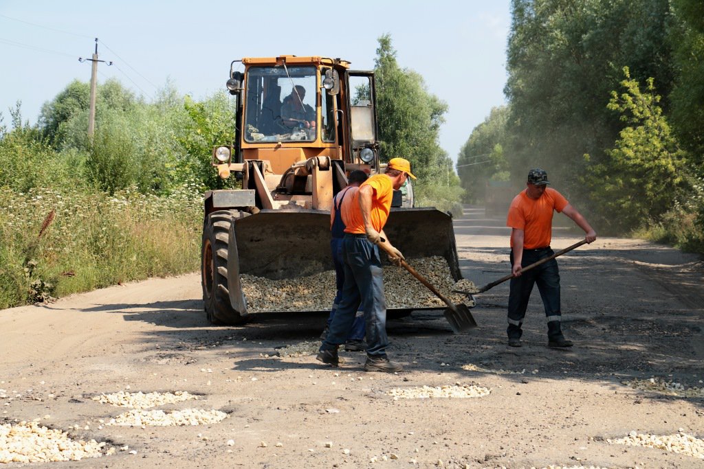 Начался ремонт дороги Шиморское — Ближне-Песочное
