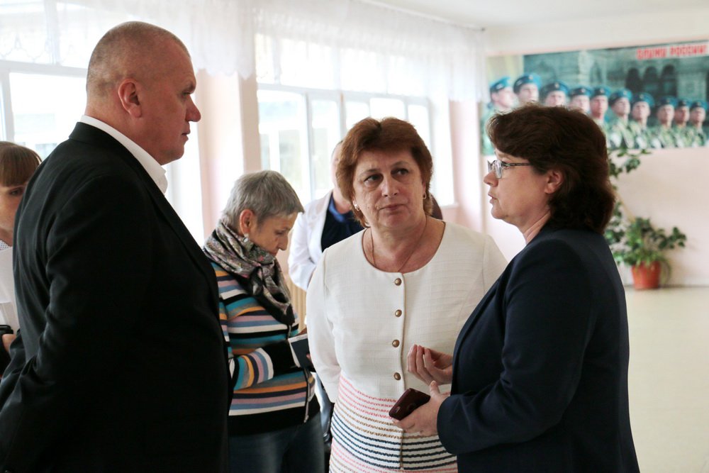Владимир Кочетков посетил школу №3 с рабочим визитом
