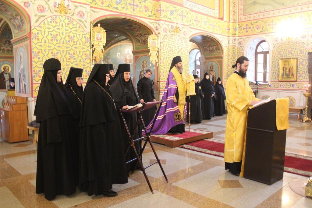 Епископ Варнава провел конференцию монашествующих