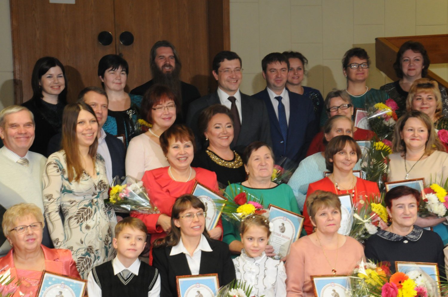 Елена Пужалова получила награду из рук губернатора