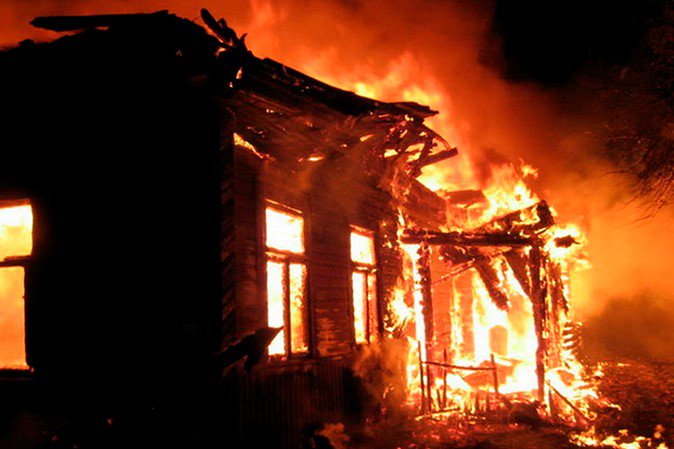 В Виле сгорел жилой дом