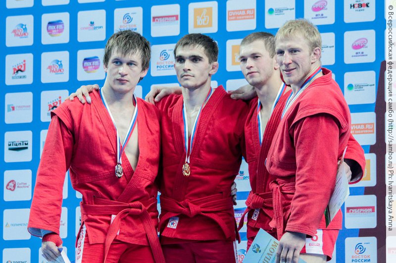 Выксунские самбисты привезли пять медалей с чемпионата России