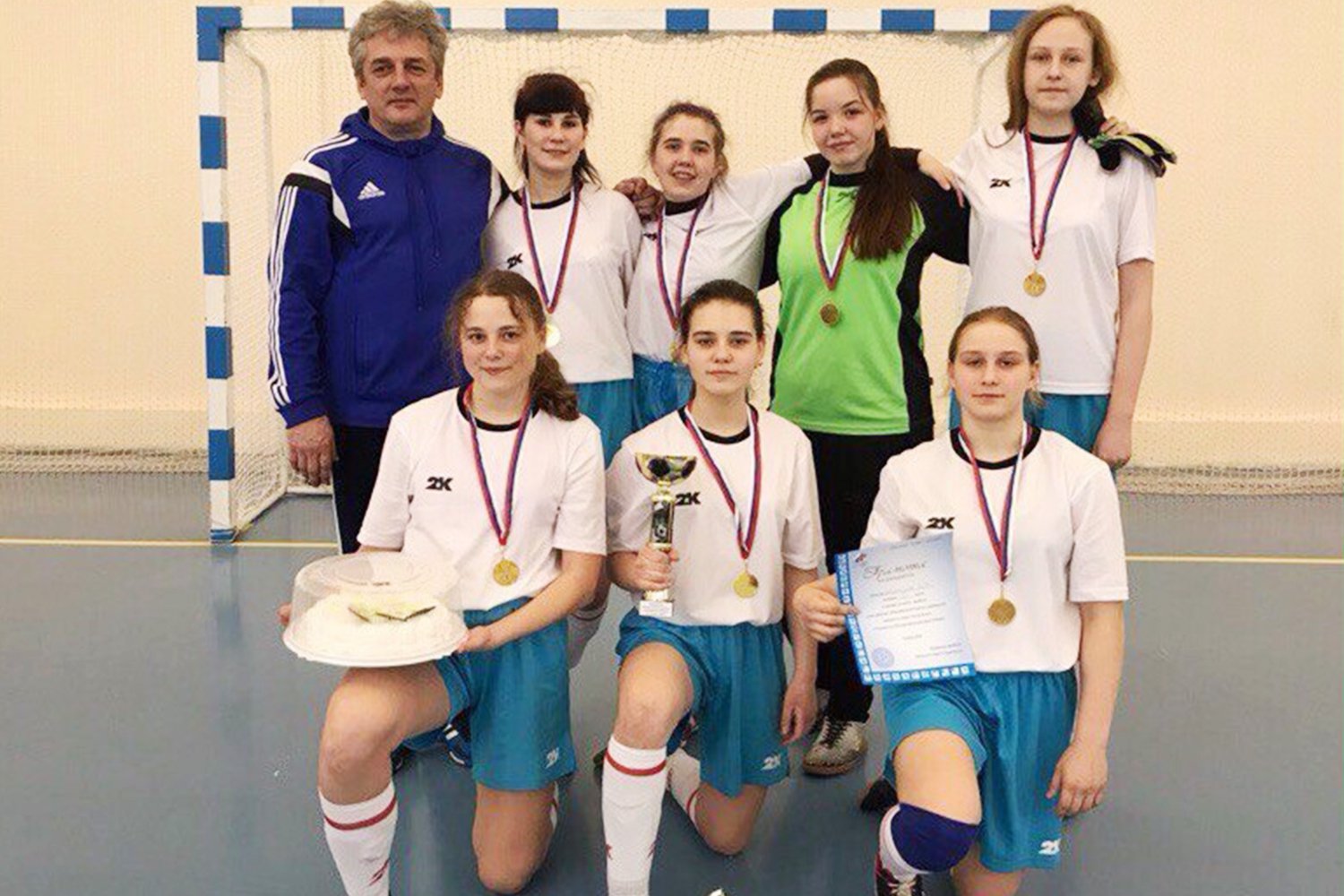 Воспитанницы школы №12 выиграли турнир по мини-футболу