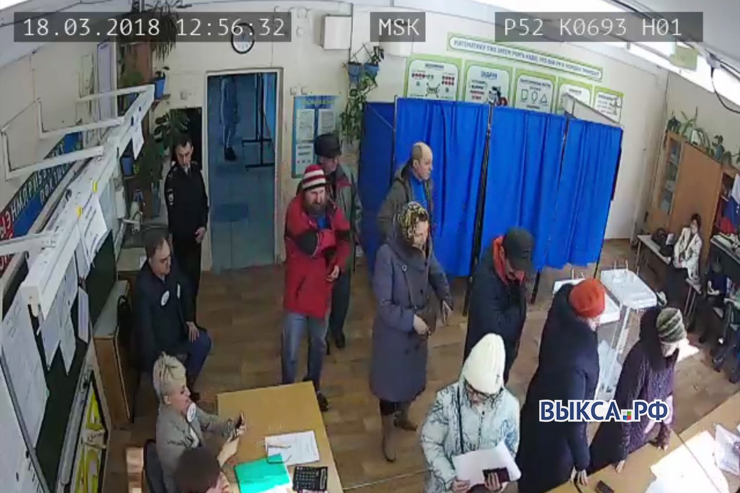 Видеотрансляции с избирательных участков в Выксе