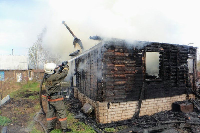 Дачный домик сгорел в садовом товариществе «Труд»