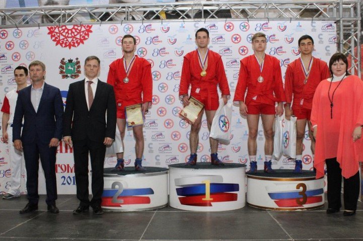 Самбист Михаил Диянов завоевал серебро 
