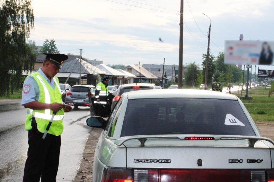 Сотрудники ГИБДД задержали девять пьяных водителей