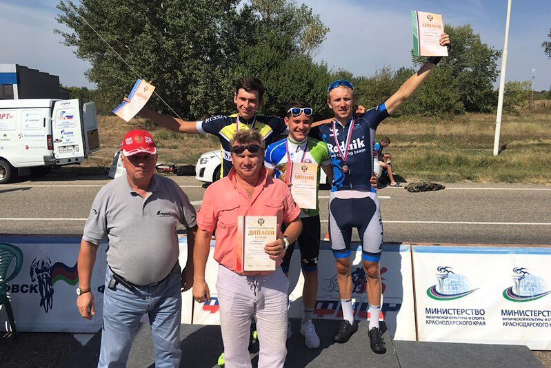 Велосипедист Евгений Зотов завоевал бронзу кубка России