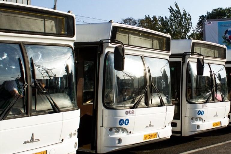 Городские и пригородные автобусы на два дня поменяют маршруты