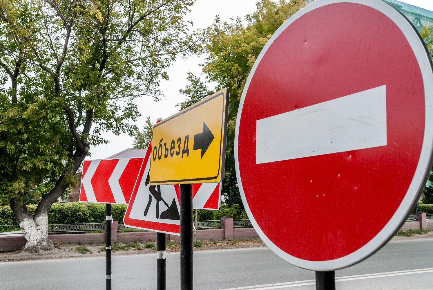 Дорогу между улицами Белякова и Пирогова перекрыли на неделю