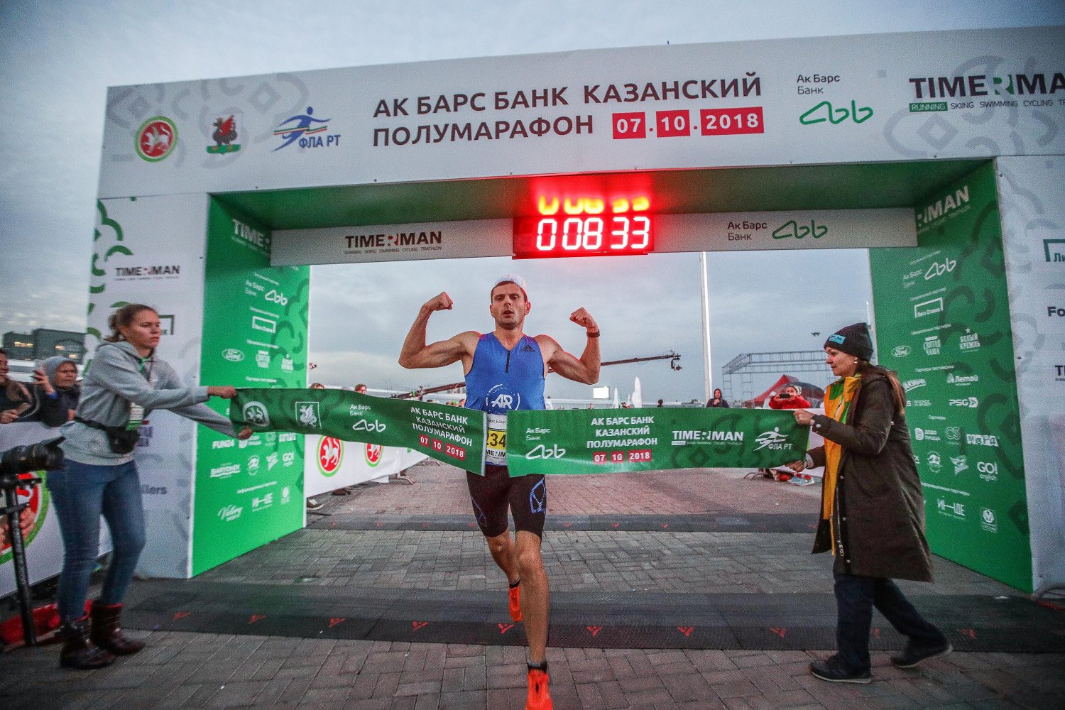 Александр Абрамов выиграл два забега в Нижнем Новгороде и Казани