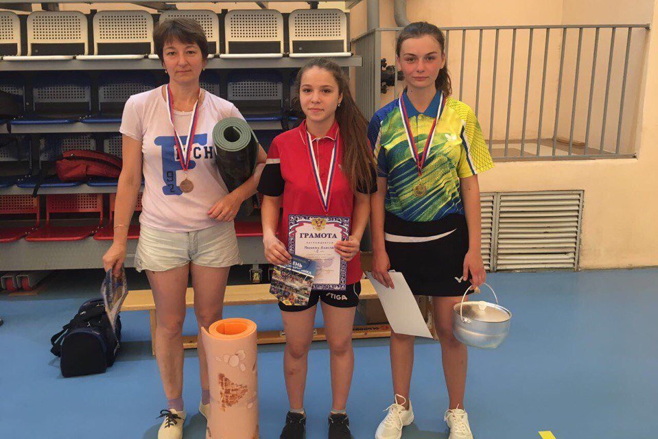 Теннисистка Анастасия Манукян выиграла турнир среди юношей и девушек