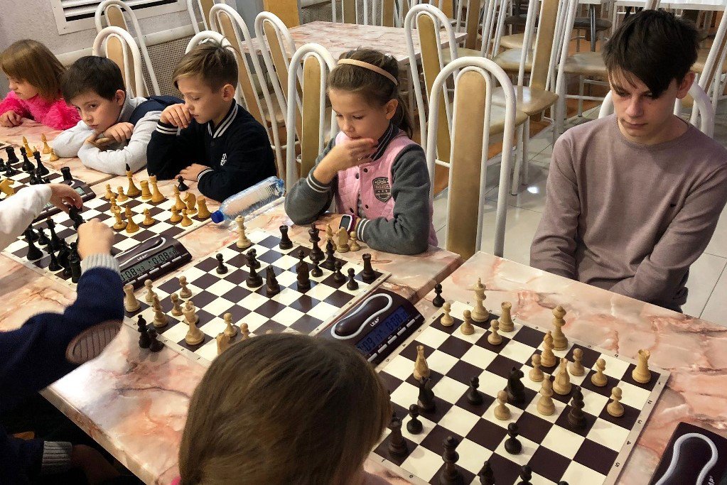 Выксунцы победили в зональном этапе первенства по шахматам