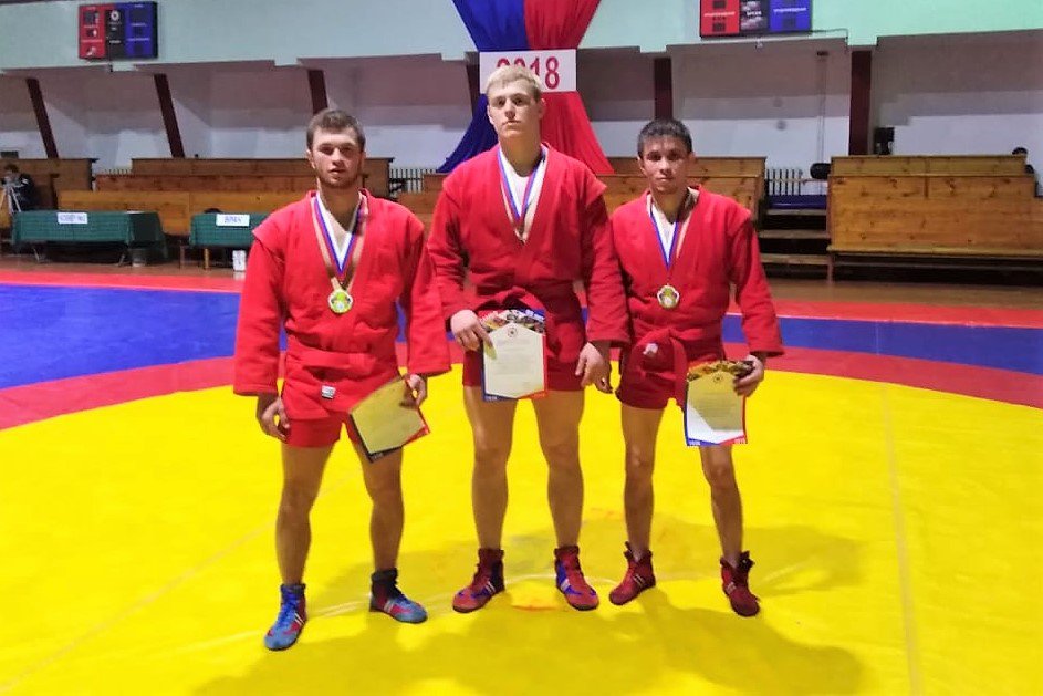 Самбисты завоевали шесть золотых медалей в Кстове