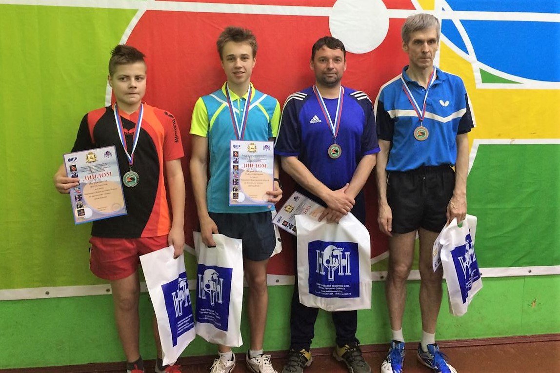 Теннисист Александр Давыдов завоевал бронзу чемпионата области