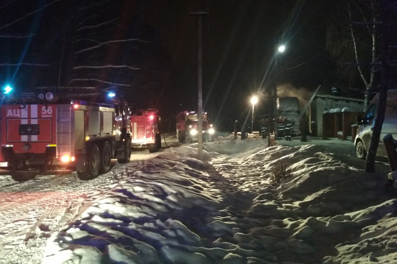 Утром спасатели потушили в Выксе два пожара