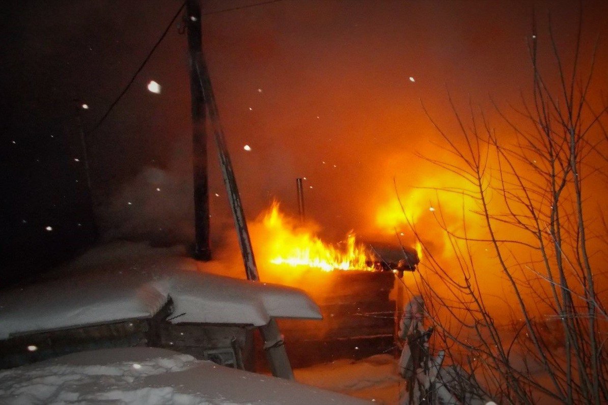 Сгорела баня на улице Ленина