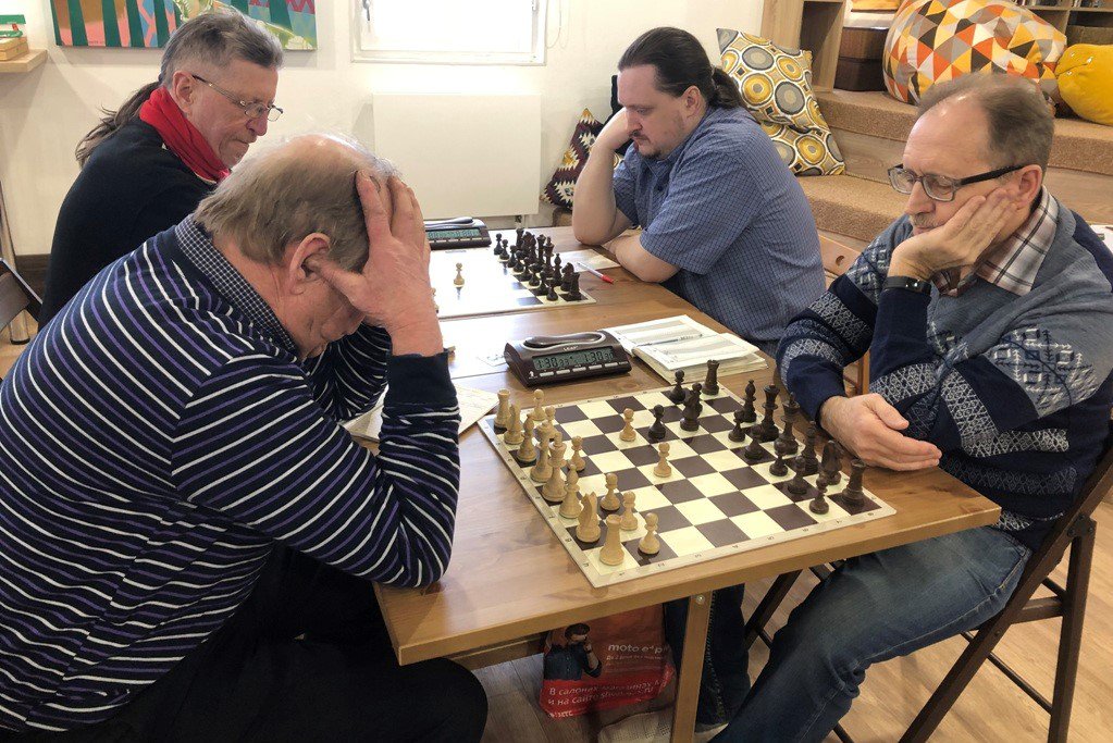 Три шахматиста разыграют звание чемпиона округа