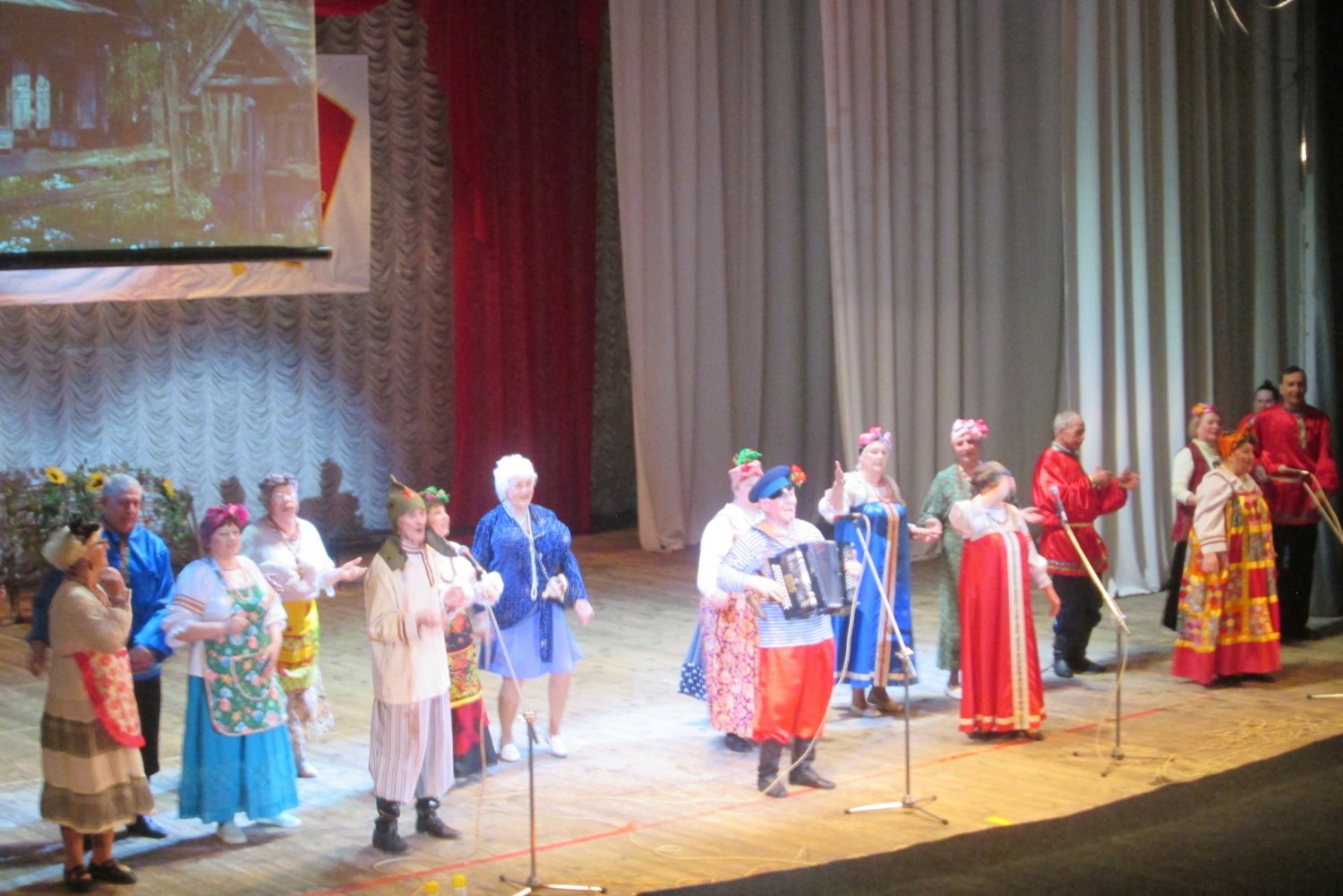 Выксунский ансамбль выступил на гала-концерте в Нижнем Новгороде