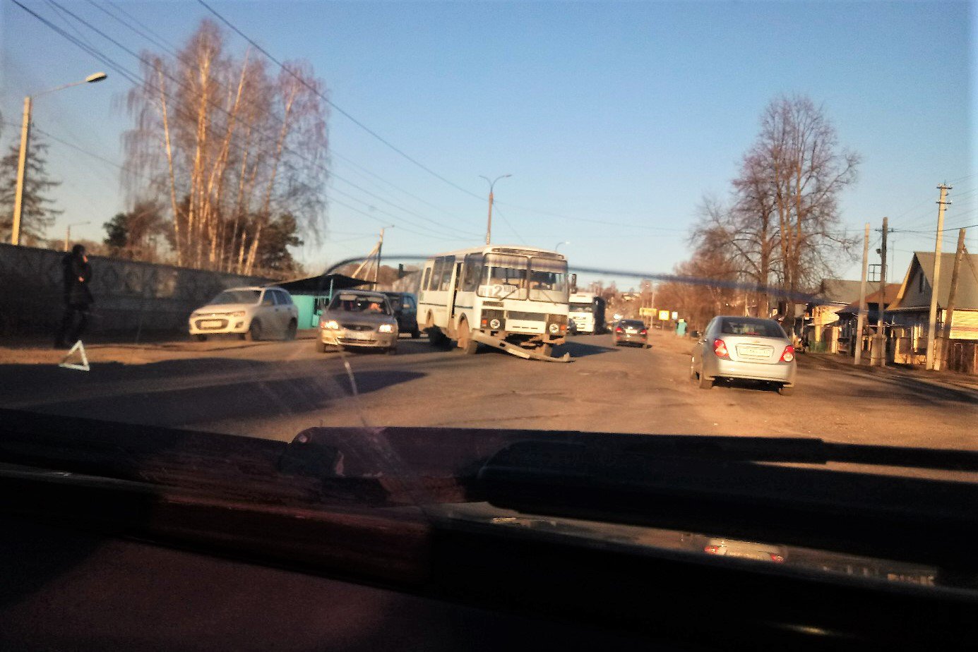 Разыскиваются очевидцы ДТП с автобусом на улице Ленина