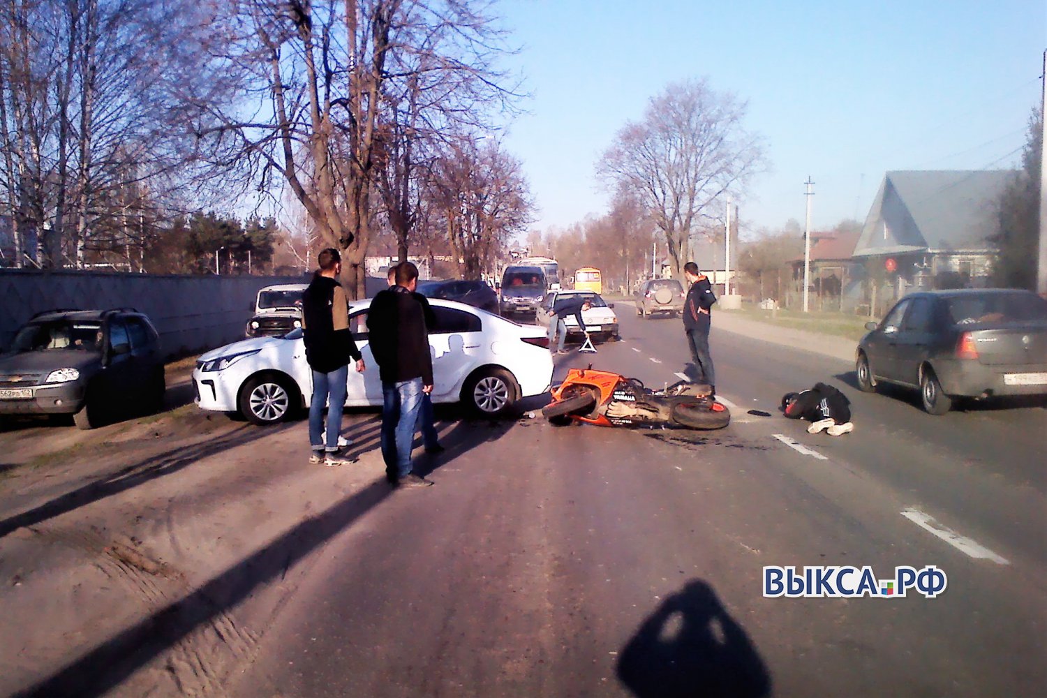 Мотоциклист серьёзно пострадал в ДТП на улице Ленина