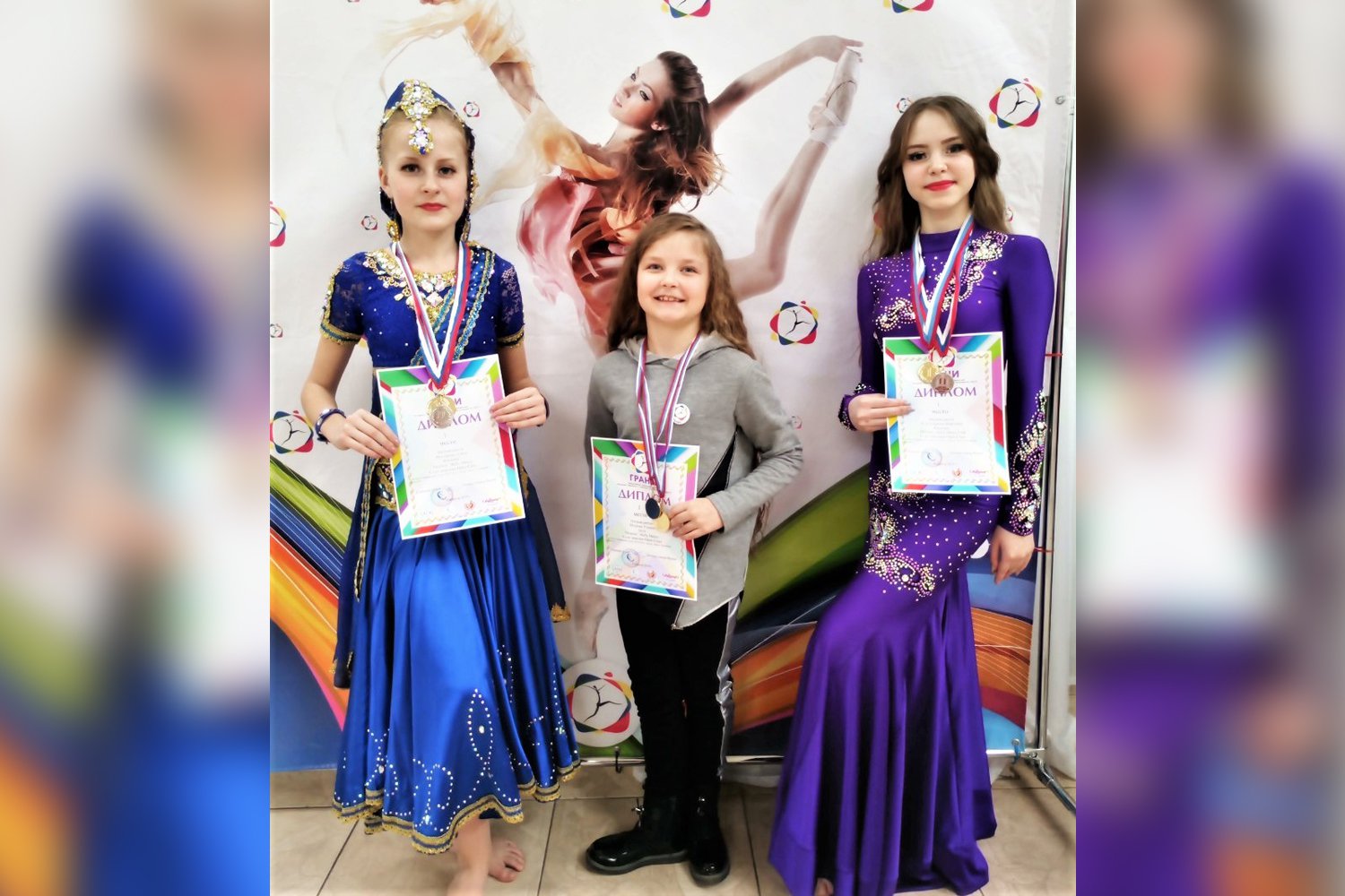 Выксунские танцовщицы завоевали пять золотых медалей