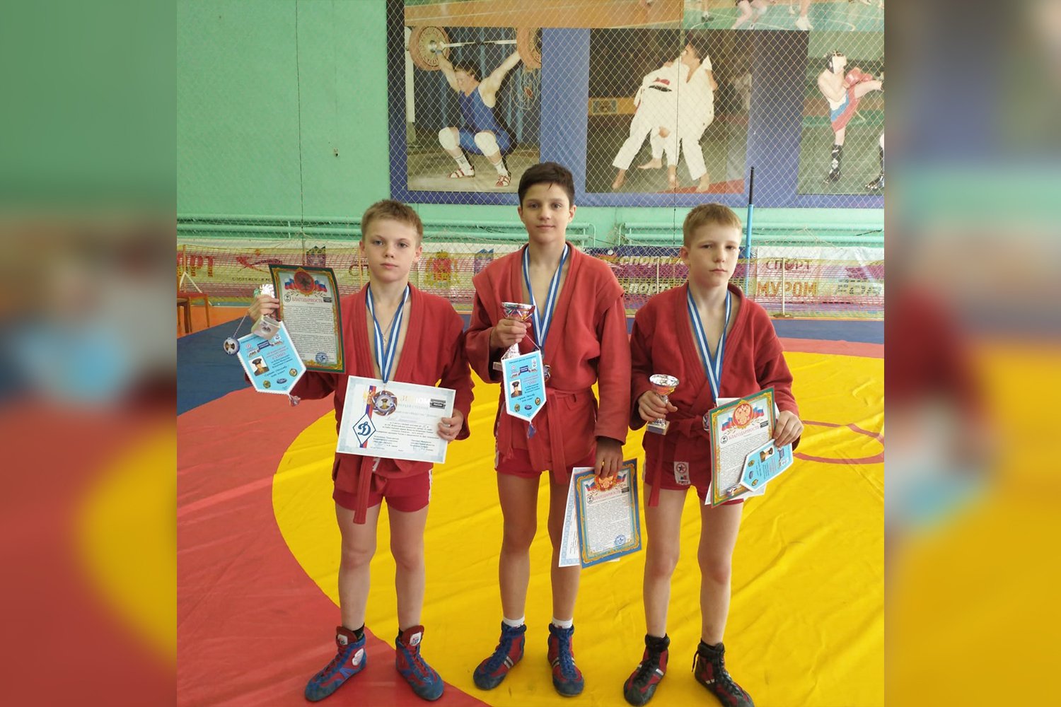 Юные самбисты завоевали девять медалей на всероссийском турнире