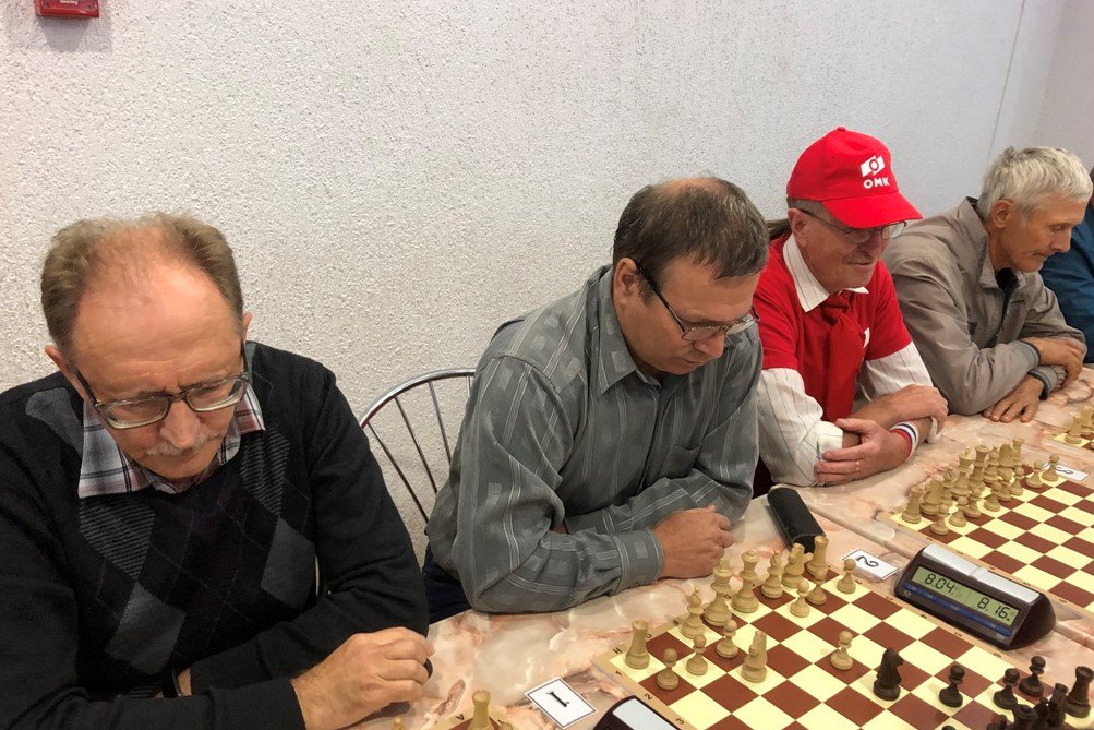 Сергей Холодов выиграл турнир по быстрым шахматам