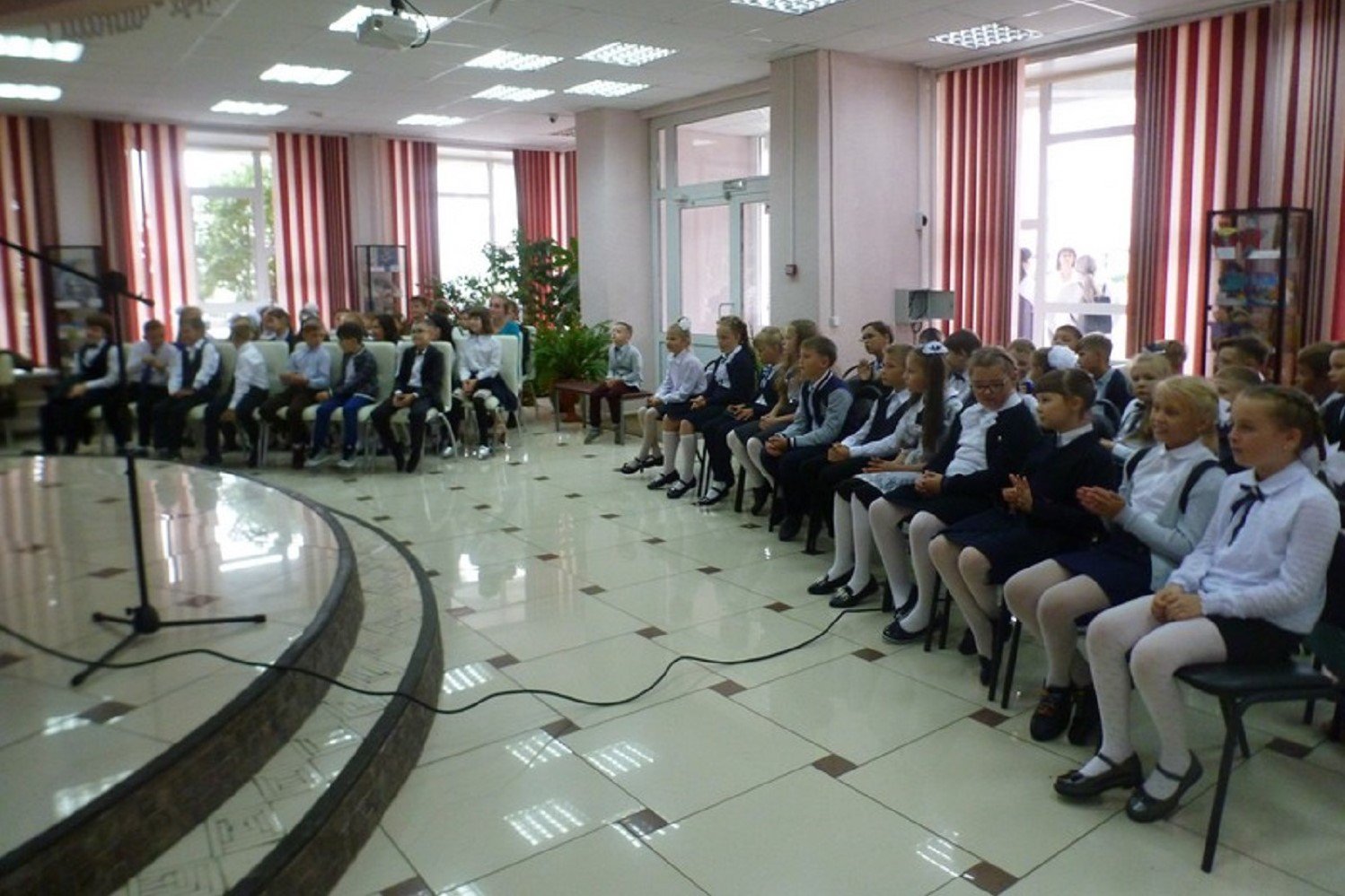 Выксунские школьники посетили поэтический час