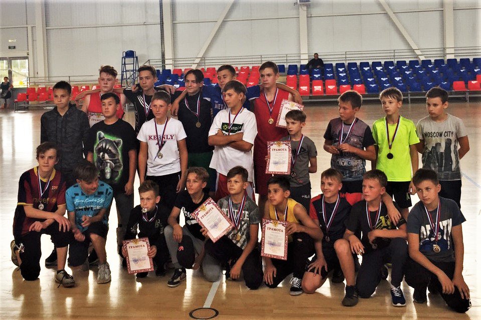 «Жуковка» и «Туртапка» выиграли чемпионаты по стритболу