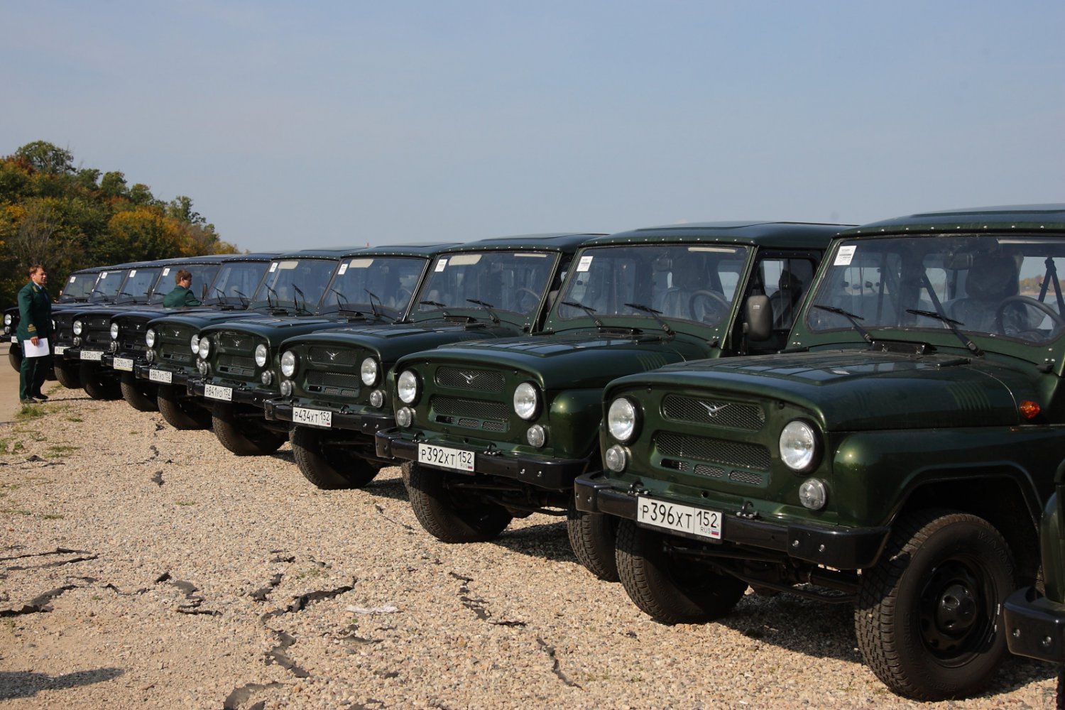 Нижегородским лесникам подарили 200 автомобилей