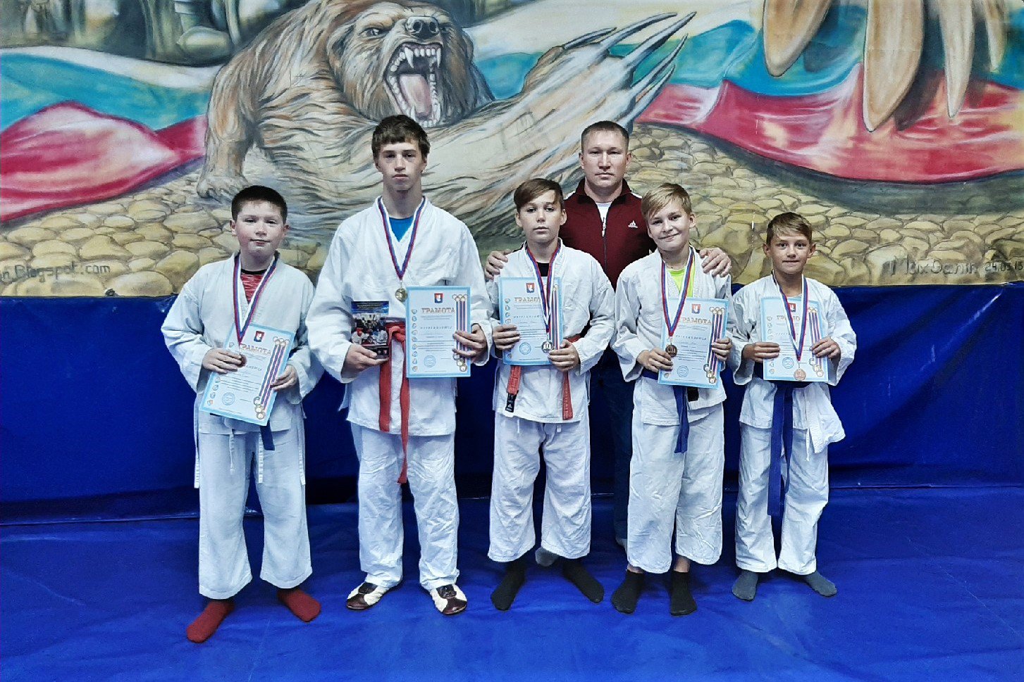 Егор Гусев завоевал золото по рукопашному бою