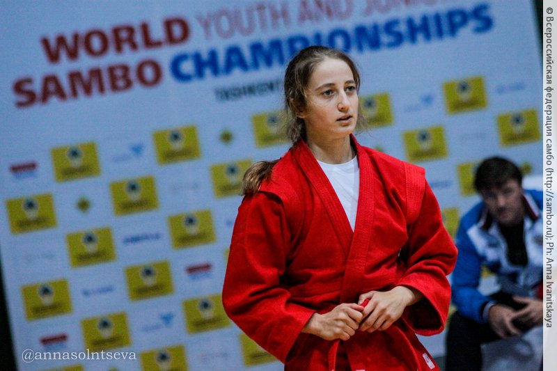 Самбистка Юлия Молчанова завоевала серебро на первенстве мира