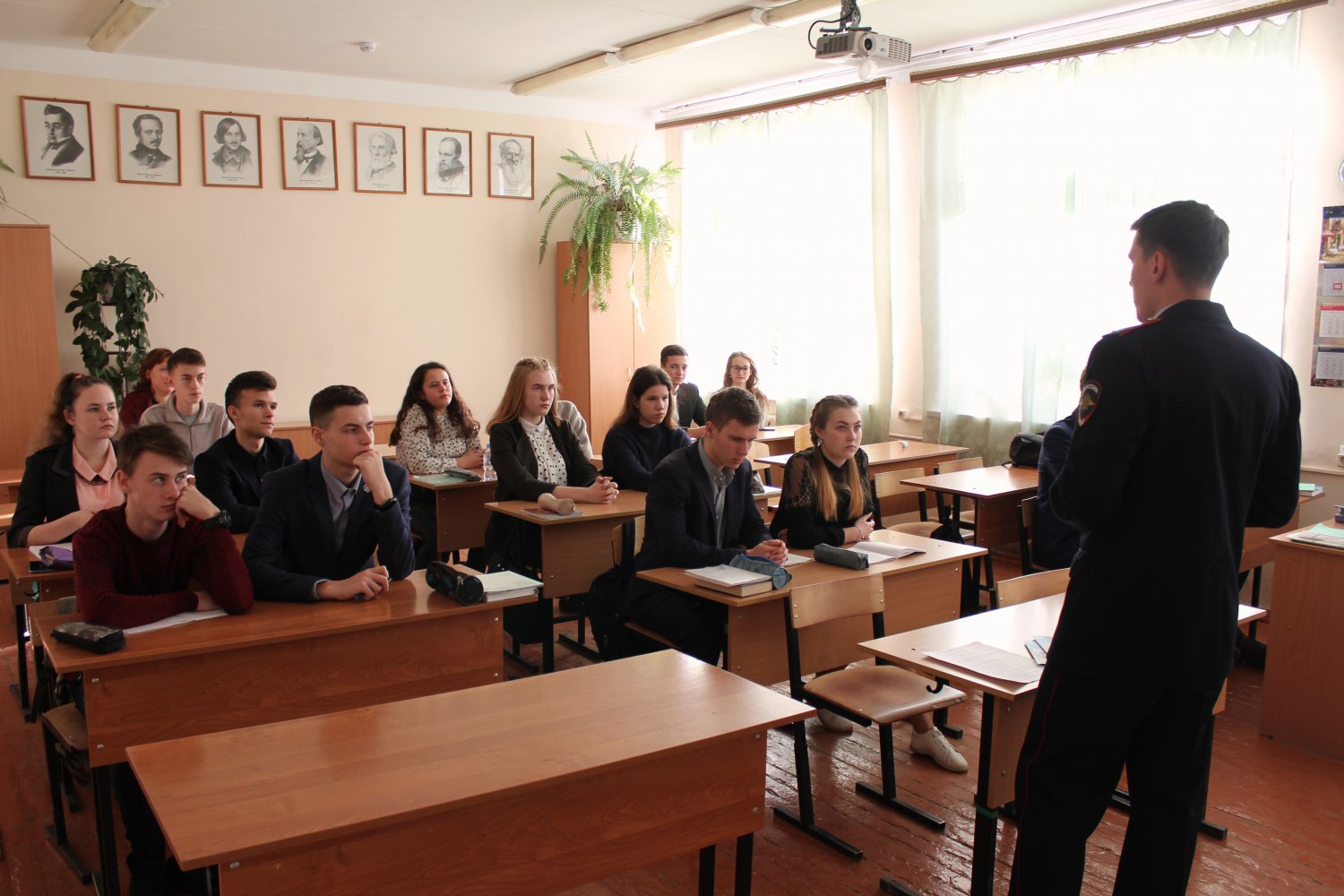 Антоповских школьников позвали в академию МВД