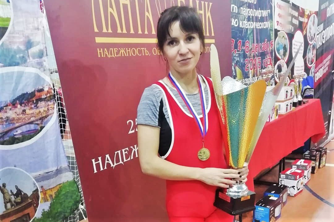 Майя Мокрова выиграла чемпионат области по пауэрлифтингу