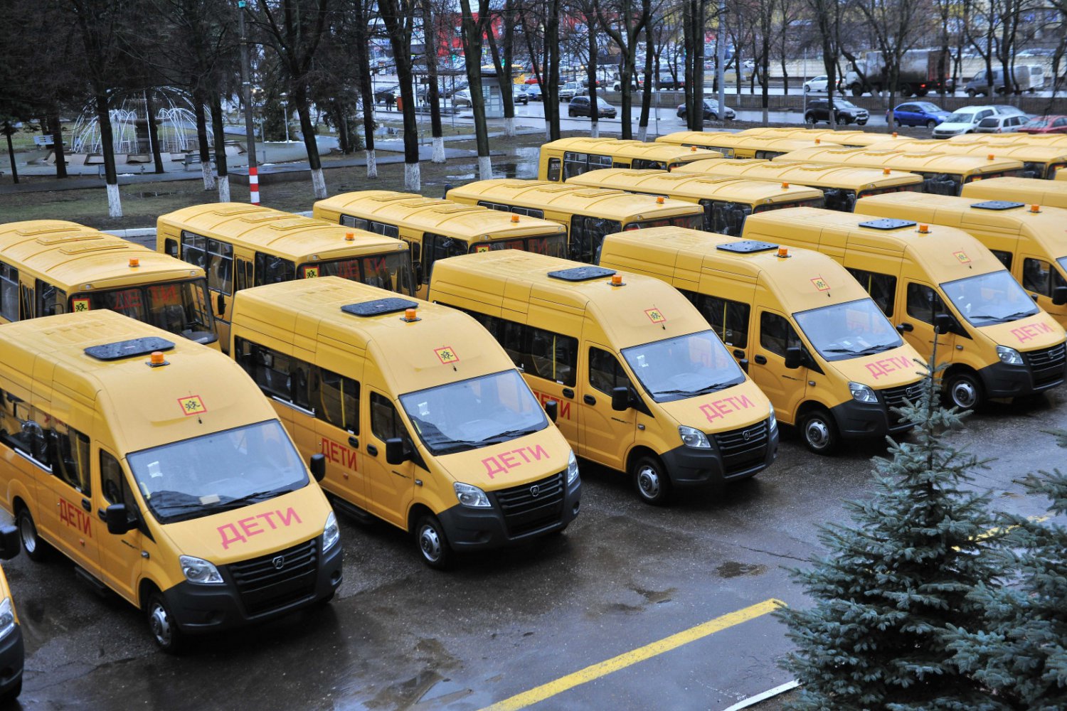 В Досчатое передали школьный автобус