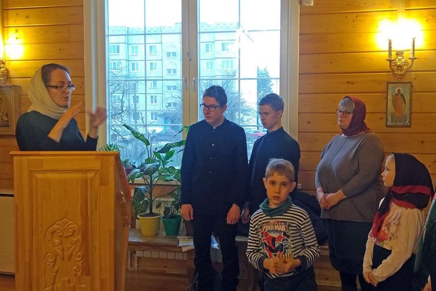 Инвалиды похвалили Покровский храм в Мотмосе