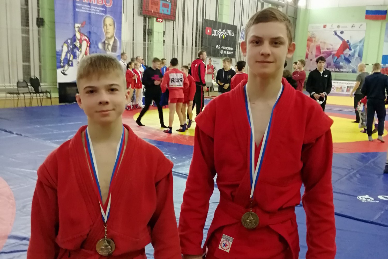 Самбисты завоевали две медали на всероссийском турнире
