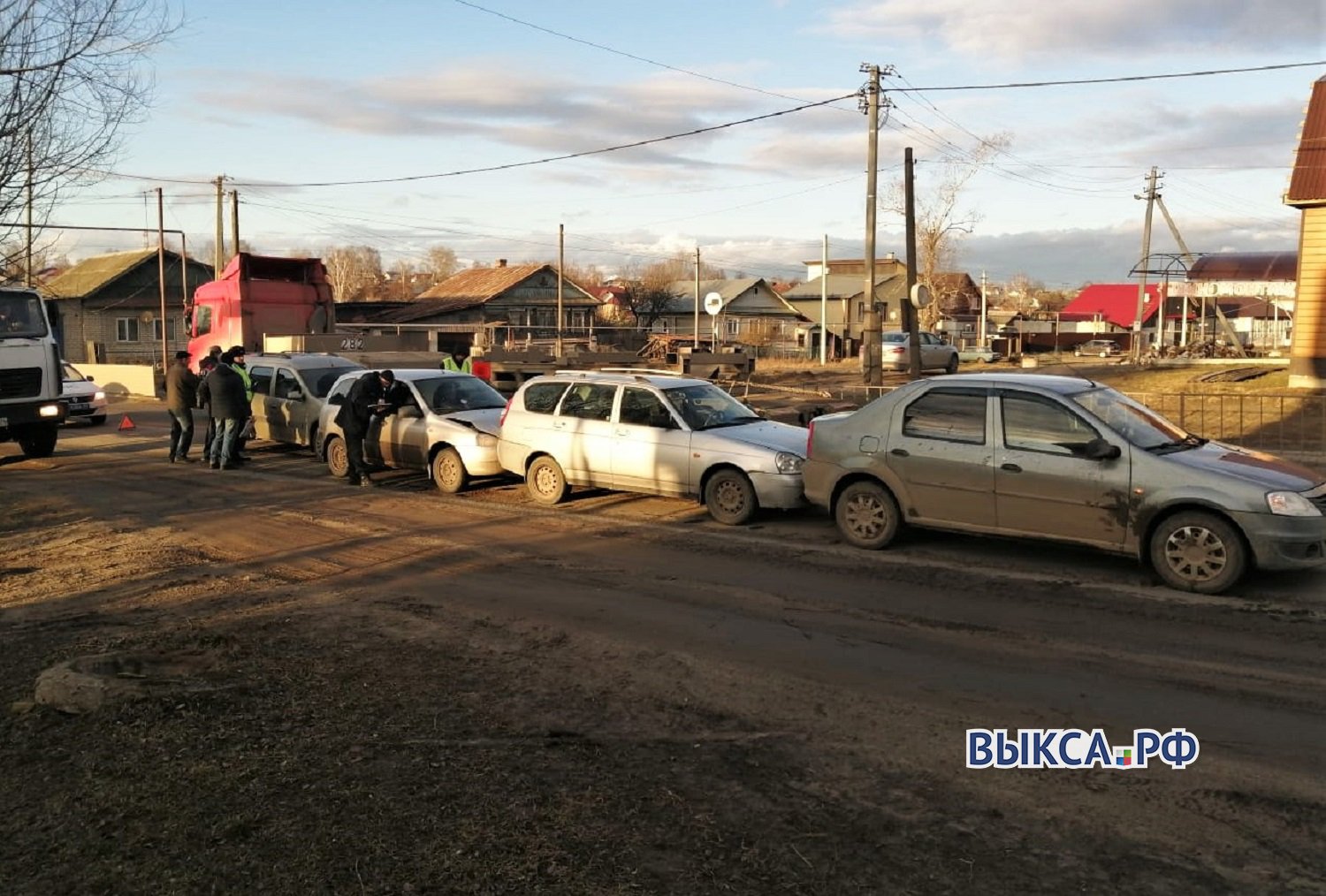 В Мотмосе столкнулись четыре автомобиля