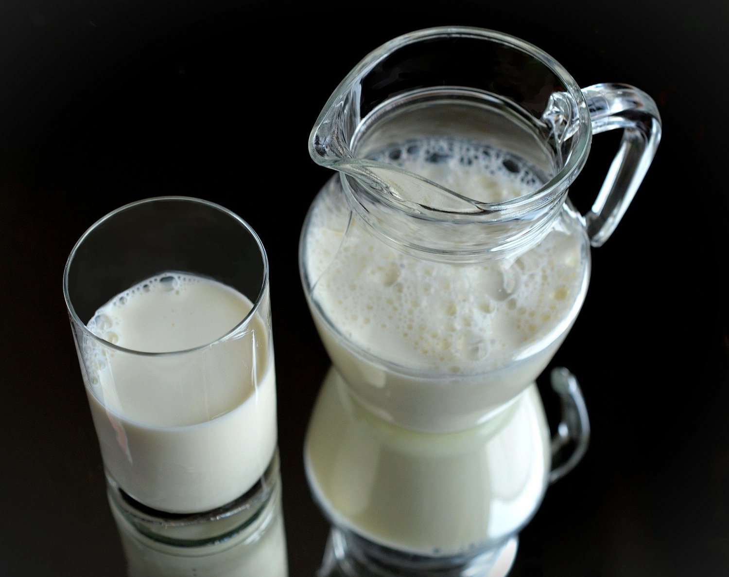 Молоко помогает бороться с COVID-19