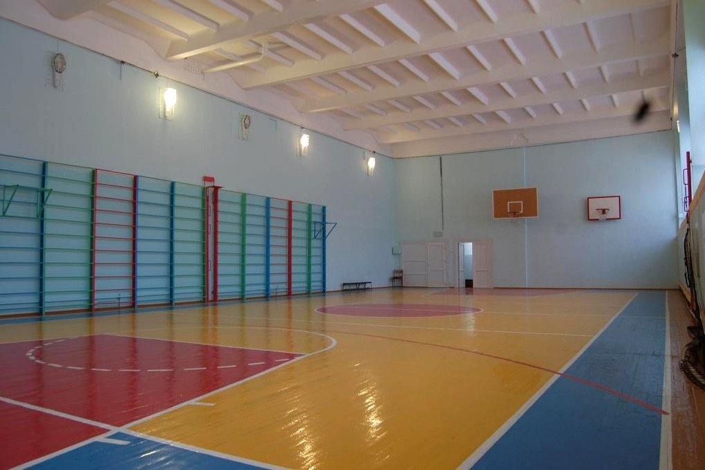 Спортзал Дружбинской школы отремонтируют за 2 млн рублей