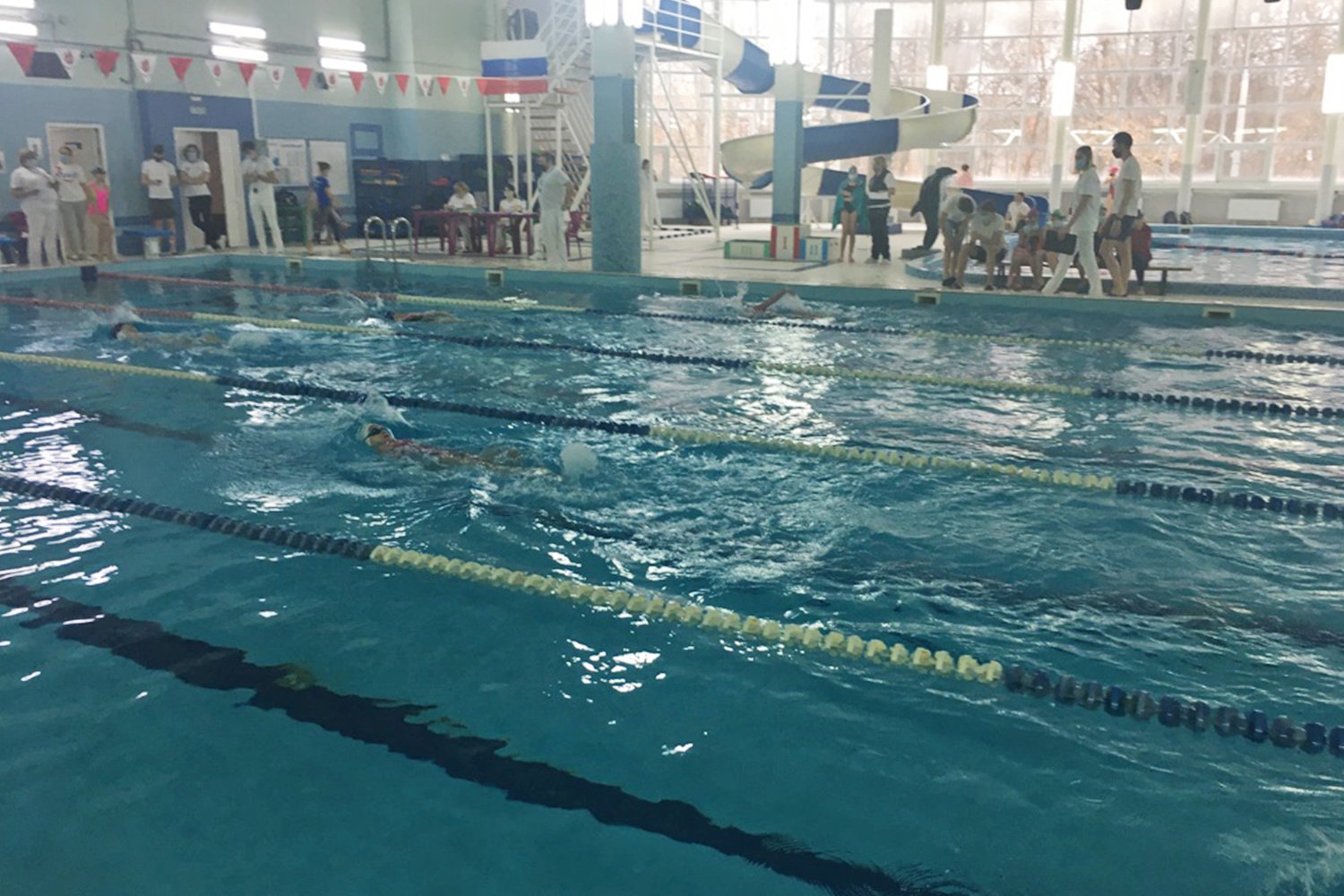 Юные спортсменки выполнили норматив 3-го взрослого разряда по плаванию