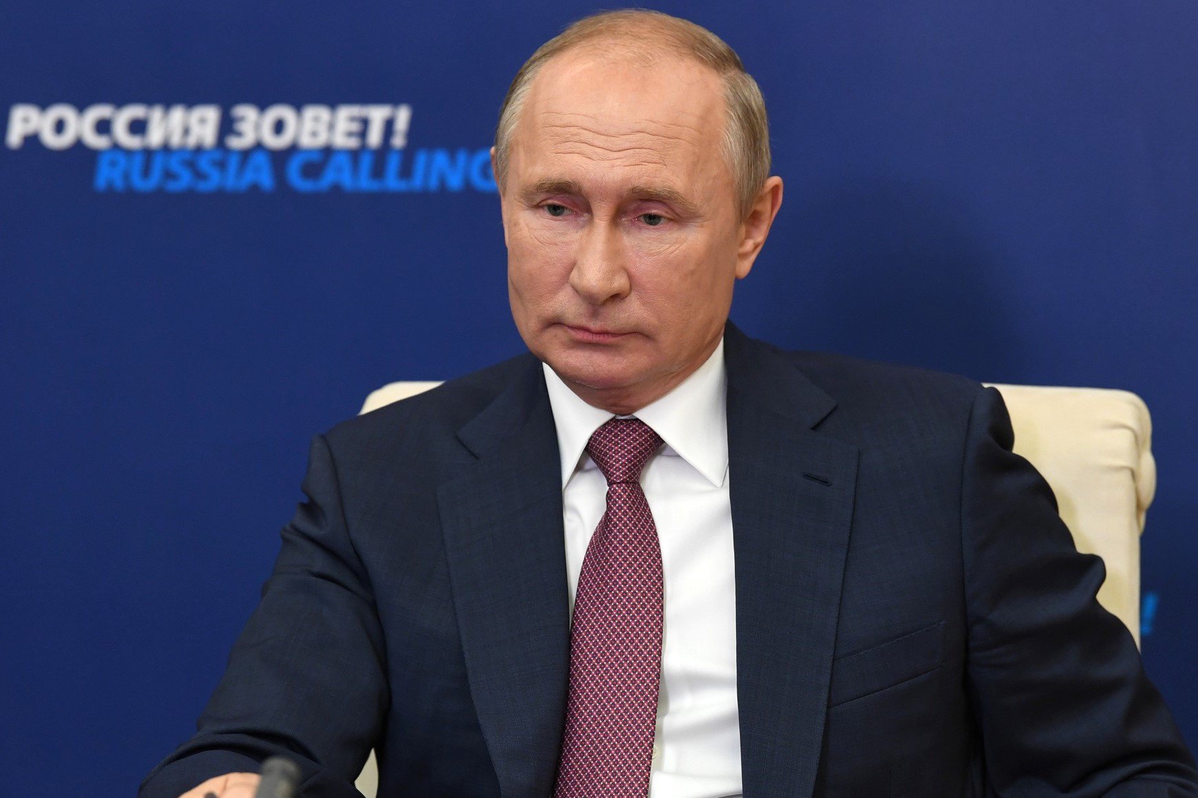 Путин «заморозил» накопительную часть пенсии до конца 2023 года