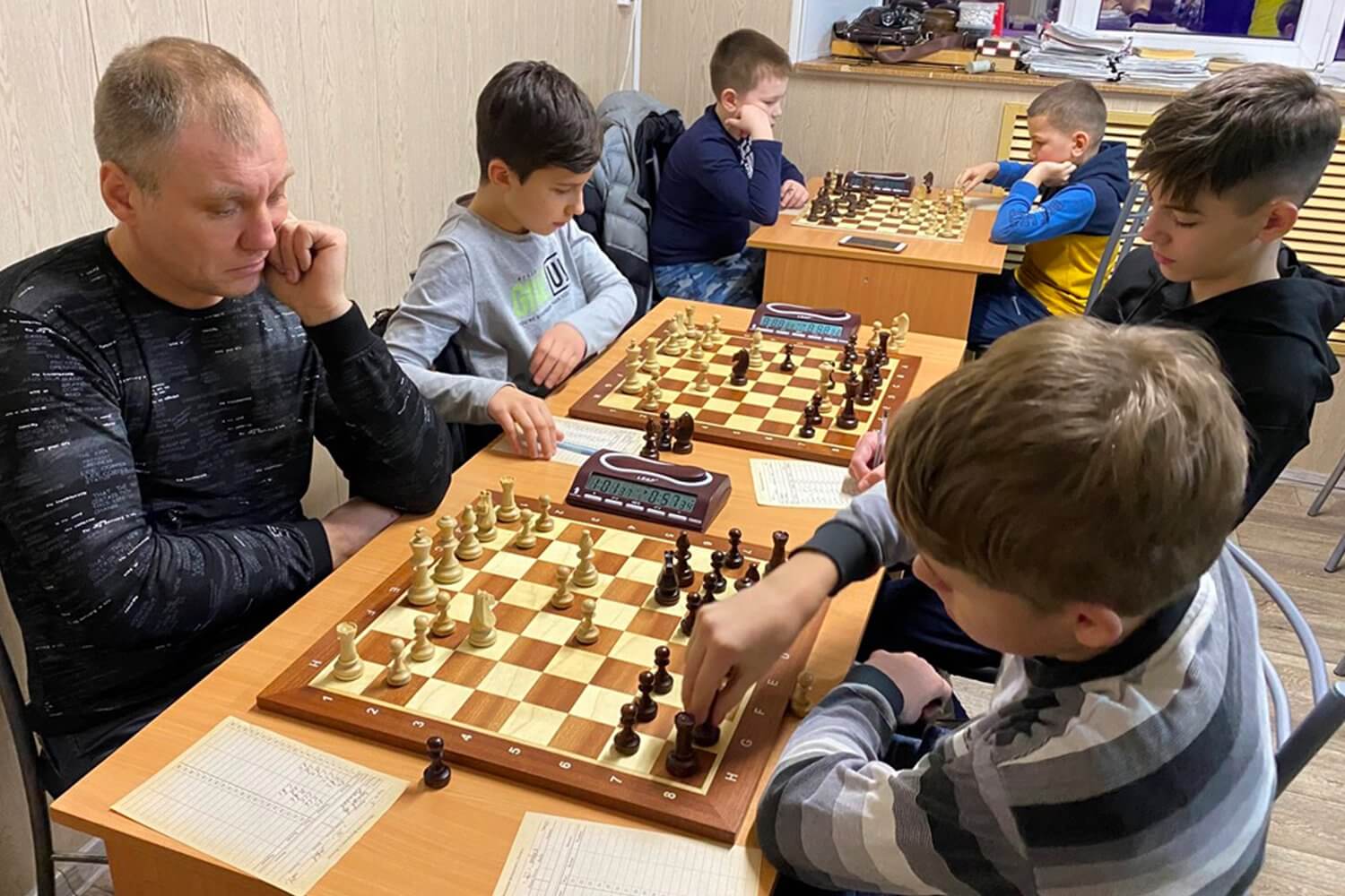 Чемпионат округа по шахматам пересёк экватор