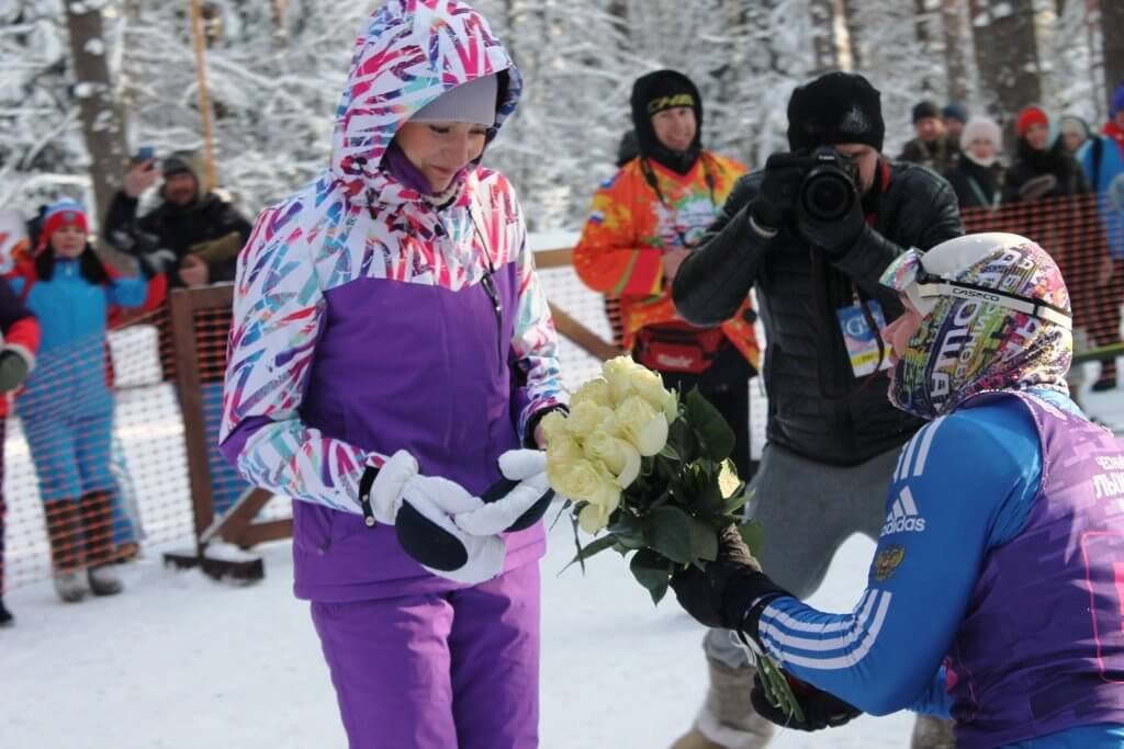 Кирилл Уткин сделал предложение возлюбленной на финише лыжной гонки