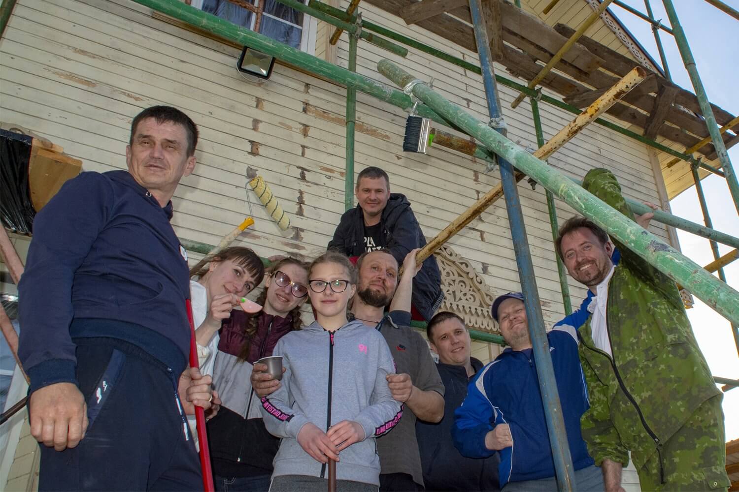 Волонтёры отремонтировали православный детский лагерь в Сноведи