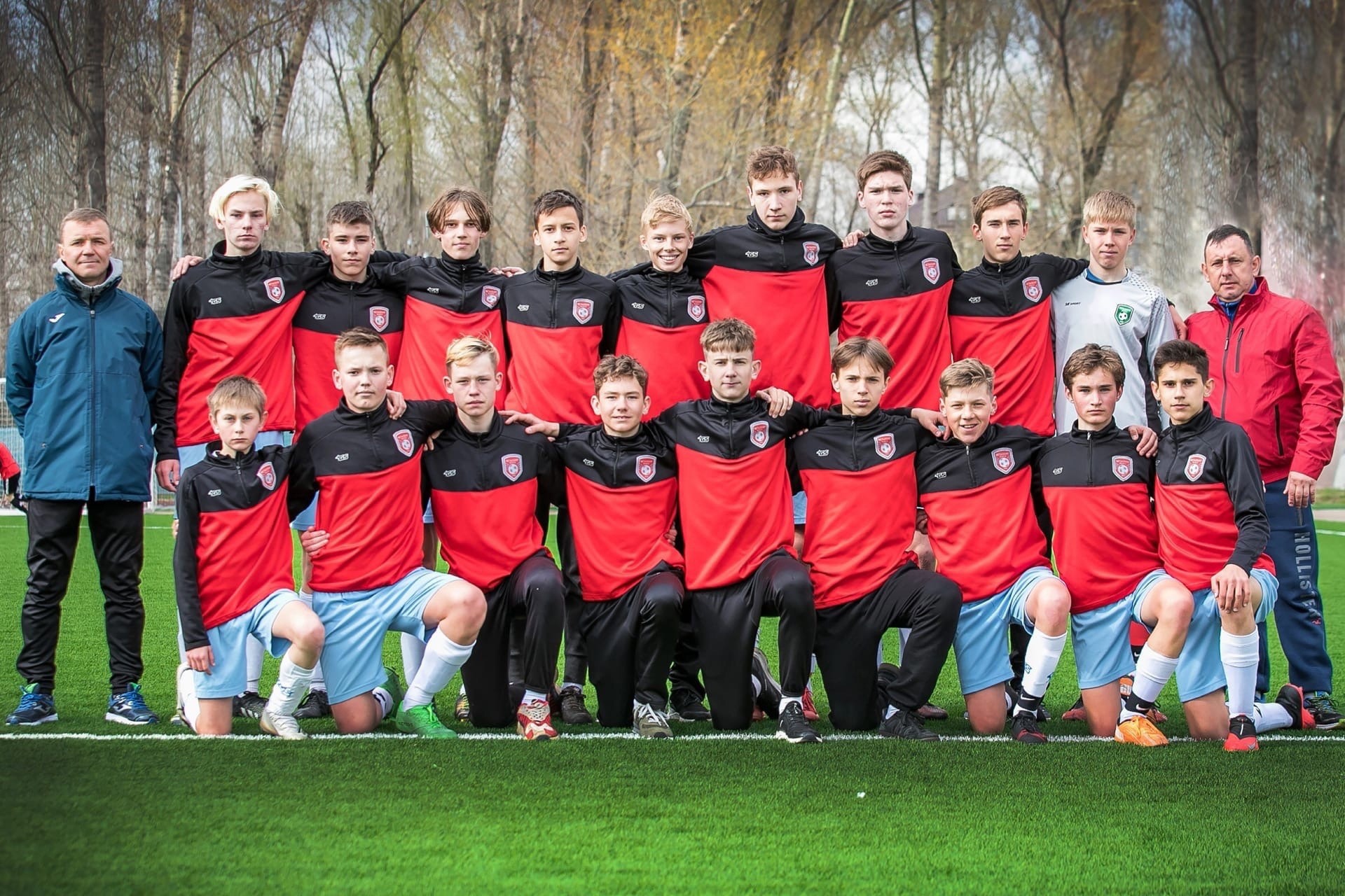Все юноши «Металлурга» вышли в финалы чемпионатов области по футболу