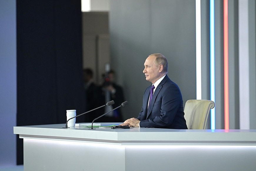 Путин выступил против наказания за отказ от вакцинации
