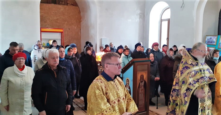 В решенском храме прошла первая литургия