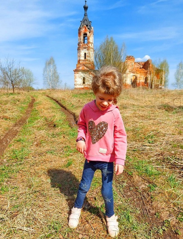 Выксунцы помогли собрать деньги на реабилитацию 6-летней Василисы Модиной